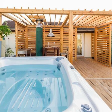 Romantic Studio With Jacuzzi Prague Exterior photo