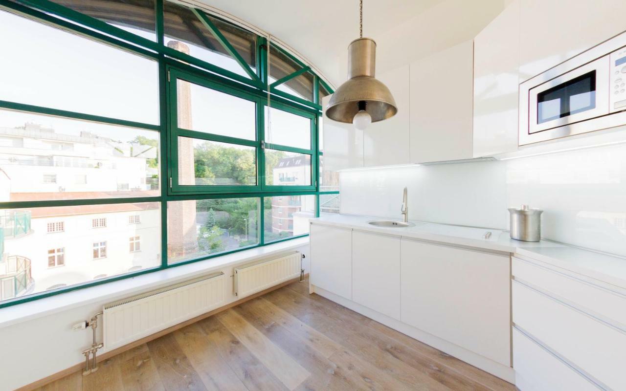 Romantic Studio With Jacuzzi Prague Exterior photo